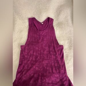 Lululemon tank top. Plum mesh camo.